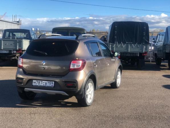 Renault Sandero II Рестайлинг с пробегом 2019 года, цена 899 000 рублей, 89552 км, хэтчбек, Автокод Объявления