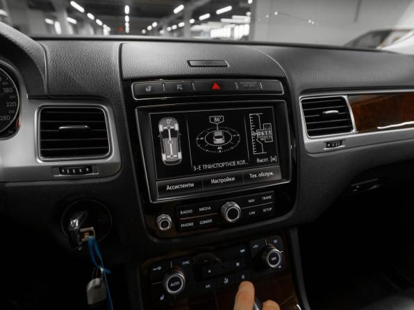 Volkswagen Touareg II Рестайлинг с пробегом 2015 года, цена 2 900 000 рублей, 154233 км, внедорожник, Автокод Объявления