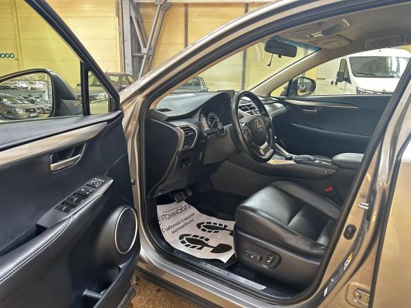 Lexus NX I с пробегом 2015 года, цена 2 390 000 рублей, 291371 км, внедорожник, Автокод Объявления