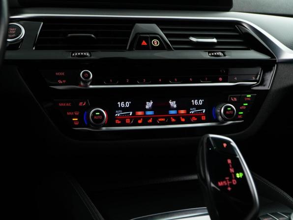 BMW 5 серии VII (G30/G31/G38) Рестайлинг с пробегом 2020 года, цена 4 358 055 рублей, 101314 км, седан, Автокод Объявления