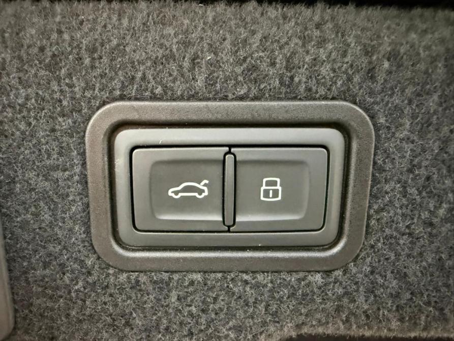 Audi A8 IV (D5) Москва  - изображение 21