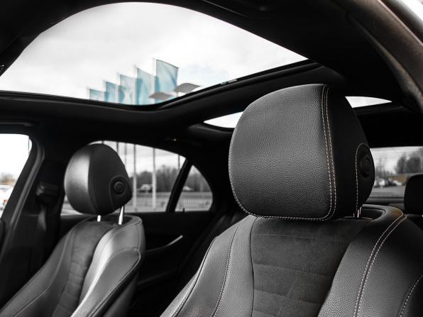 Mercedes-Benz E-Класс V (W213 S213 C238) Рестайлинг с пробегом 2021 года, цена 3 990 000 рублей, 138068 км, седан, Автокод Объявления