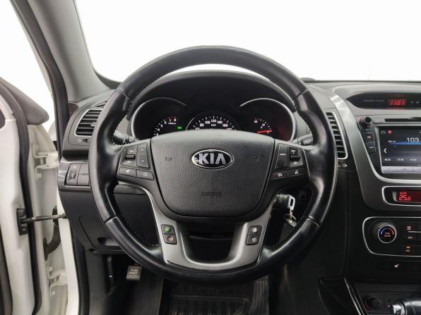Kia Sorento II Рестайлинг с пробегом 2018 года, цена 2 440 000 рублей, 63584 км, внедорожник, Автокод Объявления