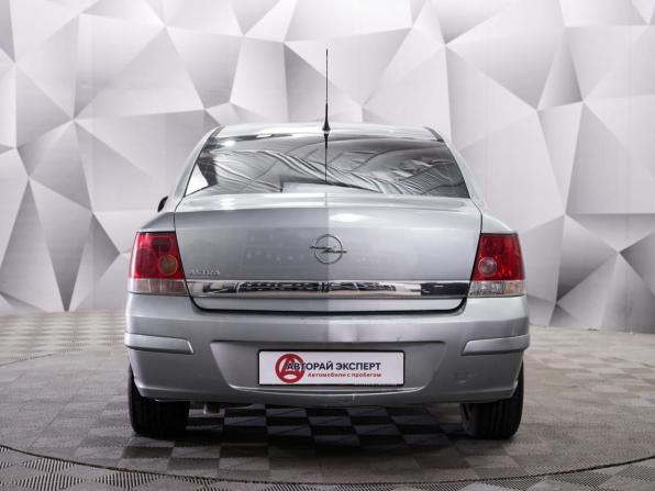 Opel Astra H Рестайлинг с пробегом 2011 года, цена 515 000 рублей, 236000 км, седан, Автокод Объявления