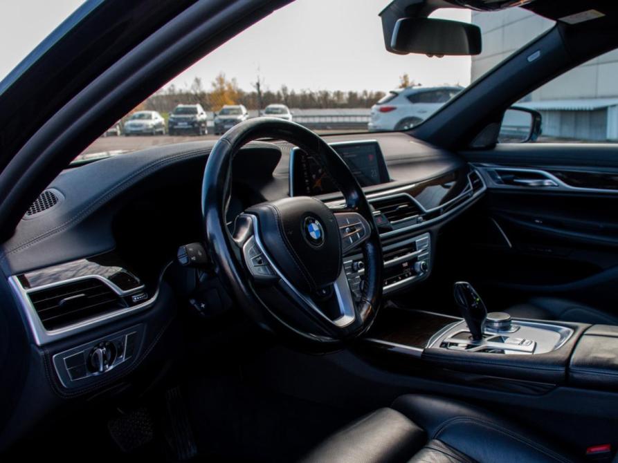 BMW 7 серии VI (G11/G12) Рестайлинг Москва  - изображение 9