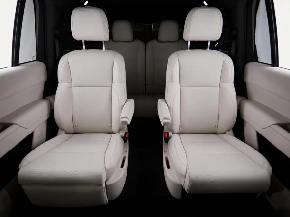 Новый Li Auto (Lixiang) L9 I Рестайлинг 2026 года, цена 12 090 000 рублей, внедорожник, Автокод Объявления