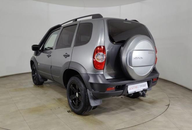 Chevrolet Niva I Рестайлинг с пробегом 2018 года, цена 850 000 рублей, 82600 км, внедорожник, Автокод Объявления