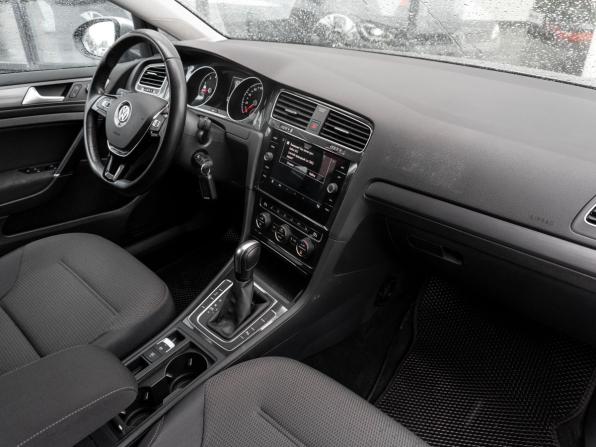 Volkswagen Golf VII Рестайлинг с пробегом 2020 года, цена 1 750 000 рублей, 71200 км, универсал, Автокод Объявления