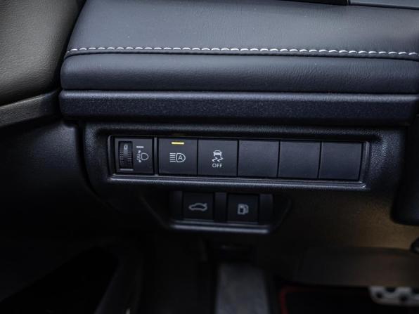 Toyota Camry IX (XV80) China Market с пробегом 2024 года, цена 4 100 000 рублей, 15980 км, седан, Автокод Объявления