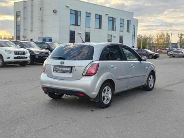 Kia Rio II Рестайлинг с пробегом 2010 года, цена 409 000 рублей, 216495 км, хэтчбек, Автокод Объявления
