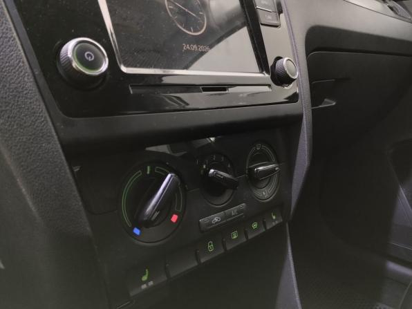 Skoda Rapid I Рестайлинг с пробегом 2019 года, цена 1 220 000 рублей, 104635 км, лифтбек, Автокод Объявления