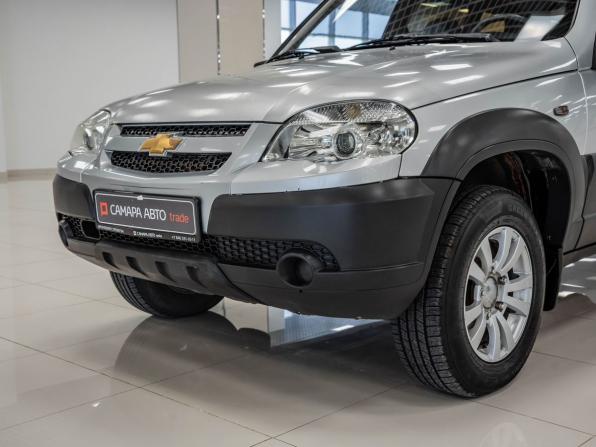 Chevrolet Niva I Рестайлинг с пробегом 2010 года, цена 321 000 рублей, 195706 км, внедорожник, Автокод Объявления