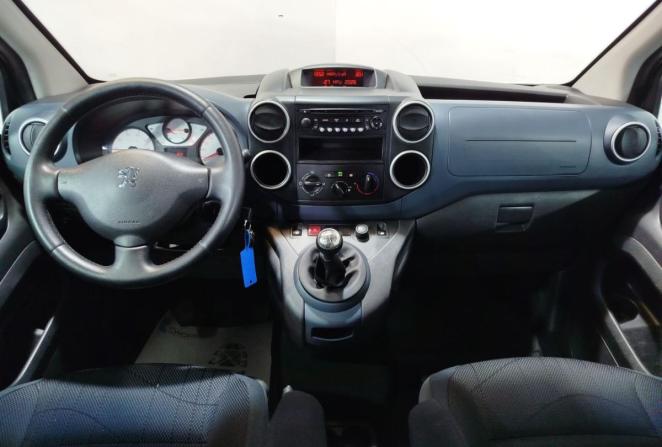 Peugeot Partner II с пробегом 2011 года, цена 610 000 рублей, 167113 км, компактвэн, Автокод Объявления