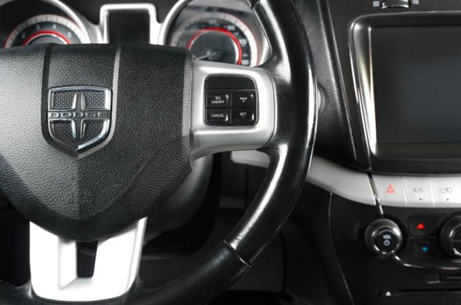 Dodge Journey I Рестайлинг с пробегом 2017 года, цена 1 369 000 рублей, 283000 км, внедорожник, Автокод Объявления