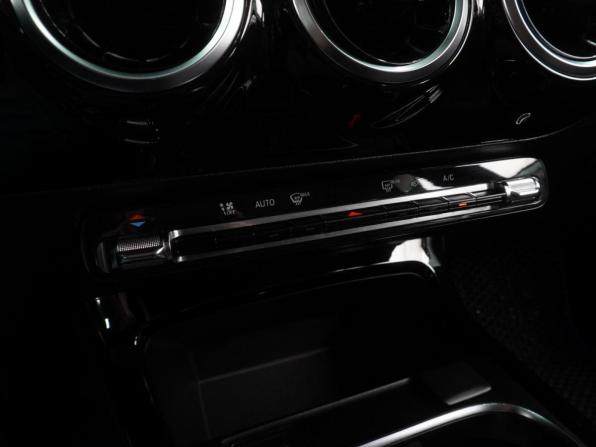 Mercedes-Benz CLA II (C118 X118) с пробегом 2019 года, цена 2 099 000 рублей, 183290 км, седан, Автокод Объявления