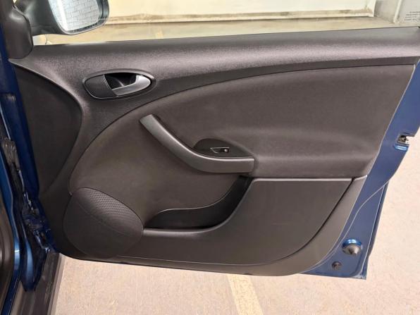 SEAT Altea I Рестайлинг с пробегом 2013 года, цена 999 000 рублей, 215099 км, минивэн, Автокод Объявления
