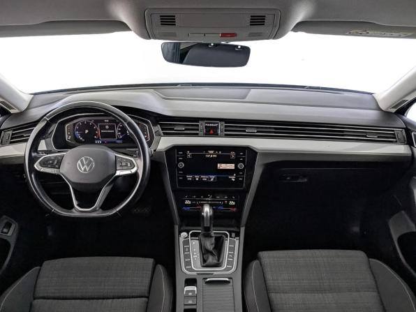 Volkswagen Passat B8 Рестайлинг с пробегом 2021 года, цена 2 450 000 рублей, 119320 км, универсал, Автокод Объявления