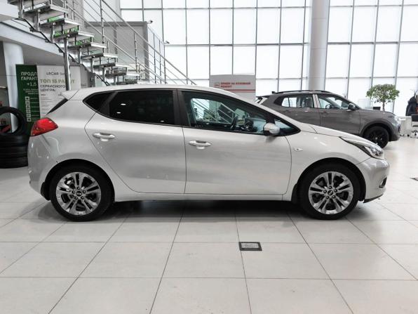 Kia Ceed II с пробегом 2012 года, цена 850 000 рублей, 231236 км, хэтчбек, Автокод Объявления