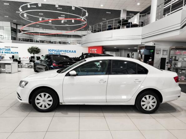 Volkswagen Jetta VI с пробегом 2015 года, цена 850 000 рублей, 239272 км, седан, Автокод Объявления