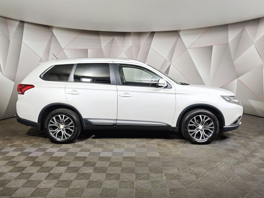 Mitsubishi Outlander III Рестайлинг 2 Москва  - изображение 6