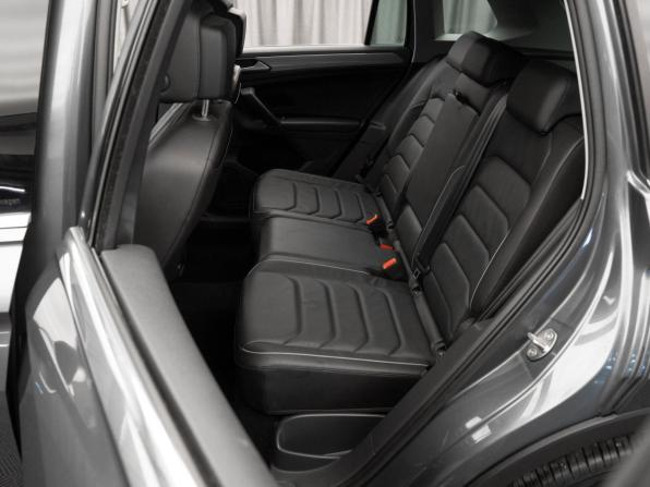 Volkswagen Tiguan II Рестайлинг с пробегом 2021 года, цена 3 440 000 рублей, 64548 км, внедорожник, Автокод Объявления