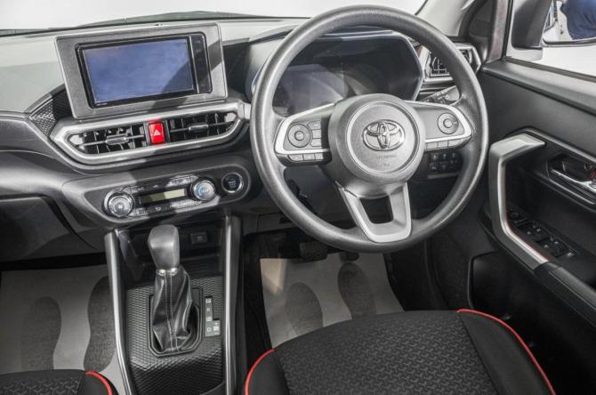 Toyota Raize I с пробегом 2020 года, цена 1 749 000 рублей, 83600 км, внедорожник, Автокод Объявления