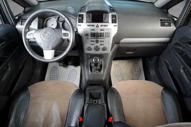 Opel Zafira B Рестайлинг с пробегом 2013 года, цена 939 000 рублей, 291356 км, компактвэн, Автокод Объявления