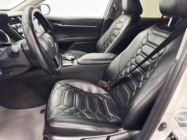 Toyota Camry VIII (XV70) с пробегом 2019 года, цена 2 320 000 рублей, 142561 км, седан, Автокод Объявления