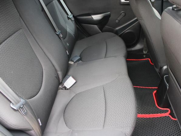 Kia Rio III Рестайлинг с пробегом 2016 года, цена 939 000 рублей, 87915 км, седан, Автокод Объявления