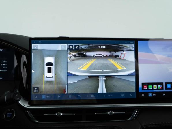 Geely Monjaro I Рестайлинг 2 с пробегом 2025 года, цена 4 182 434 рубля, 11 км, внедорожник, Автокод Объявления