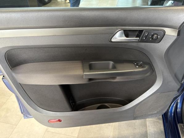 Volkswagen Touran I Рестайлинг с пробегом 2007 года, цена 637 000 рублей, 337861 км, компактвэн, Автокод Объявления