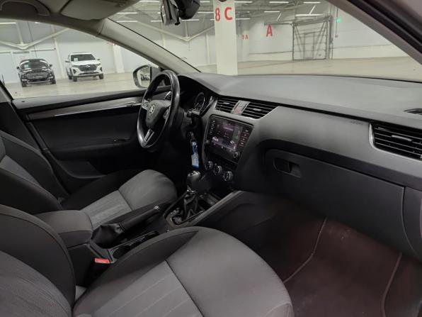 Skoda Octavia III (A7) Рестайлинг с пробегом 2017 года, цена 1 885 000 рублей, 154868 км, лифтбек, Автокод Объявления