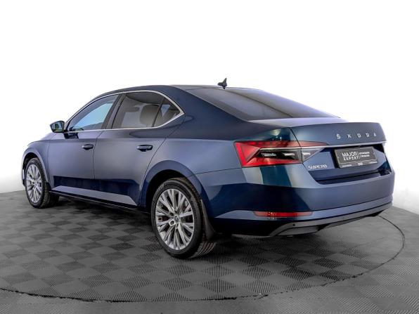Skoda Superb III Рестайлинг с пробегом 2022 года, цена 3 200 000 рублей, 74618 км, лифтбек, Автокод Объявления
