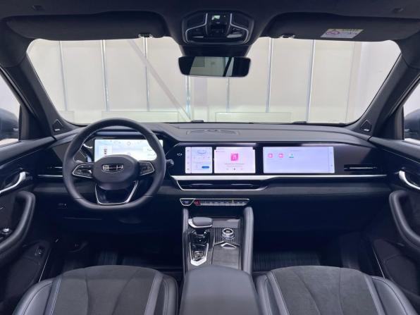 Geely Monjaro I с пробегом 2024 года, цена 3 750 000 рублей, 5811 км, внедорожник, Автокод Объявления