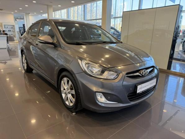 Hyundai Solaris I с пробегом 2012 года, цена 830 000 рублей, 172017 км, седан, Автокод Объявления