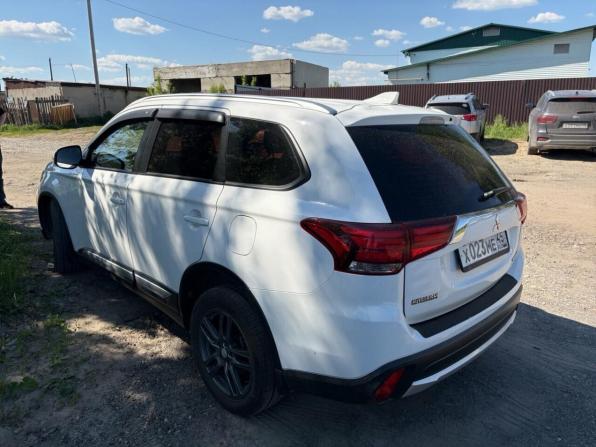 Mitsubishi Outlander III Рестайлинг 2 с пробегом 2018 года, цена 2 150 000 рублей, 143000 км, внедорожник, Автокод Объявления