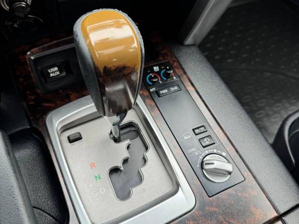 Toyota Land Cruiser 200 Series Рестайлинг 1 с пробегом 2013 года, цена 3 950 000 рублей, 204391 км, внедорожник, Автокод Объявления