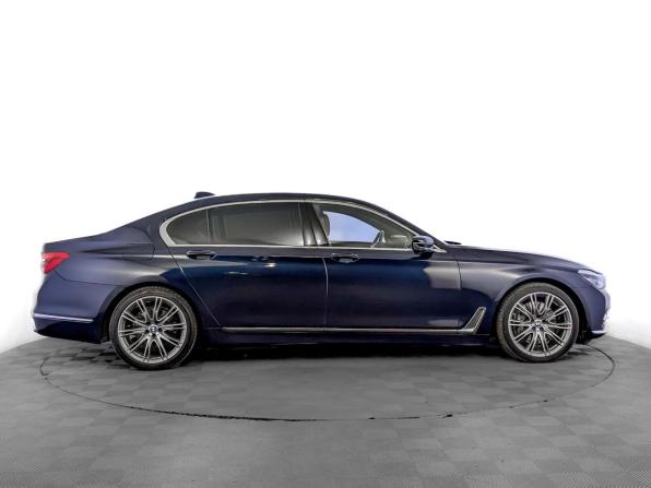 BMW 7 серии VI (G11/G12) с пробегом 2016 года, цена 3 000 000 рублей, 83571 км, седан, Автокод Объявления