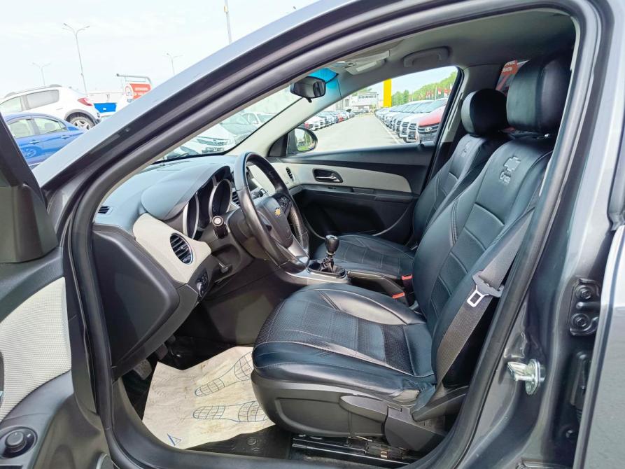 Chevrolet Cruze I Тюмень  - изображение 9
