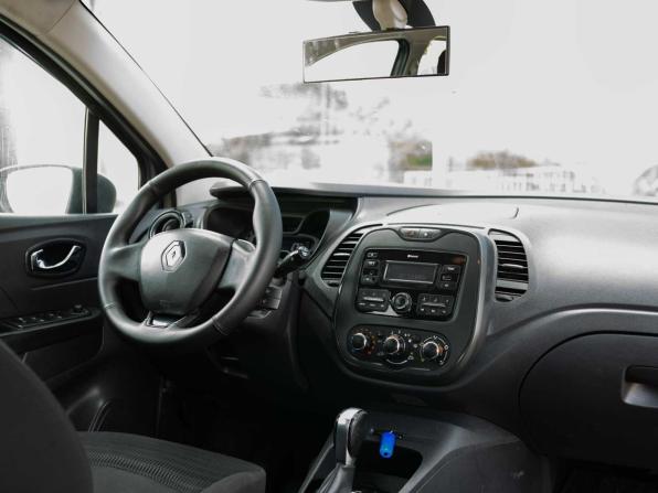 Renault Kaptur I с пробегом 2017 года, цена 985 000 рублей, 214784 км, внедорожник, Автокод Объявления