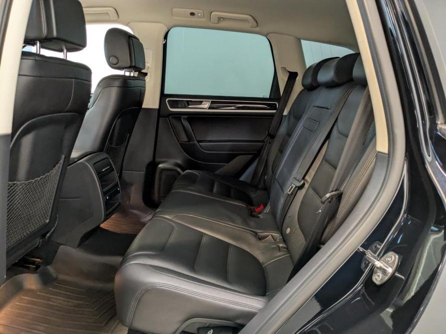 Volkswagen Touareg II Рестайлинг Санкт-Петербург  - изображение 12