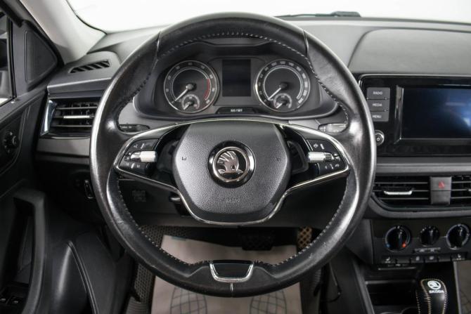 Skoda Rapid II с пробегом 2022 года, цена 1 929 000 рублей, 145320 км, лифтбек, Автокод Объявления