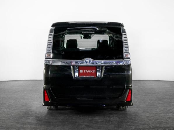 Toyota Voxy III (R80) Рестайлинг с пробегом 2018 года, цена 2 200 000 рублей, 101715 км, минивэн, Автокод Объявления