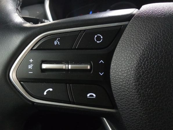 Hyundai Santa Fe IV с пробегом 2019 года, цена 2 810 000 рублей, 133630 км, внедорожник, Автокод Объявления