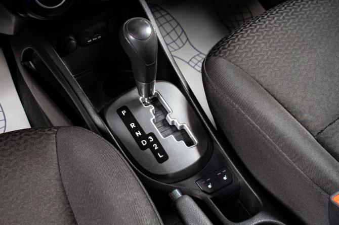 Kia Rio III с пробегом 2013 года, цена 919 000 рублей, 174000 км, седан, Автокод Объявления