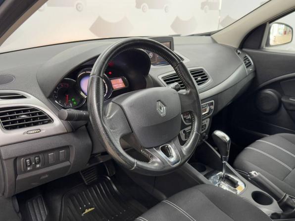 Renault Megane III Рестайлинг с пробегом 2014 года, цена 819 000 рублей, 164463 км, хэтчбек, Автокод Объявления