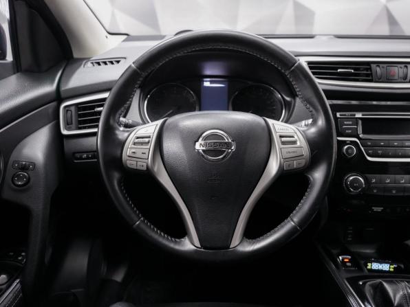 Nissan Qashqai II с пробегом 2017 года, цена 1 630 000 рублей, 152000 км, внедорожник, Автокод Объявления