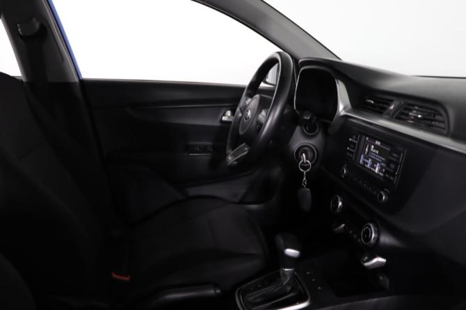 Kia Rio IV Рестайлинг с пробегом 2021 года, цена 1 679 990 рублей, 134480 км, хэтчбек, Автокод Объявления