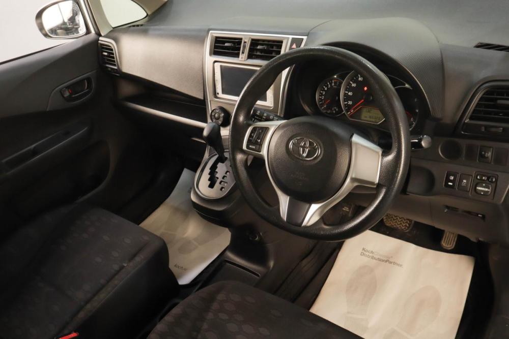 Toyota Ractis II Челябинск  - изображение 11
