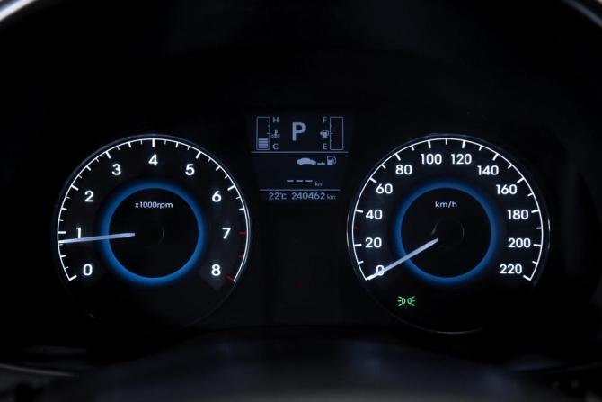 Hyundai Solaris I Рестайлинг с пробегом 2015 года, цена 910 000 рублей, 240461 км, седан, Автокод Объявления